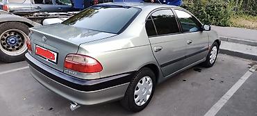 Унаа: Toyota Avensis: 2002 г., 1.8 л, Кол менен иштөөчү, Бензин, Лифтбек — 4