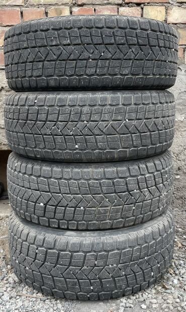колесо на мини трактор: Комплект зимних шин Presa SUV Ice - Количество: 4 шт. - Размер