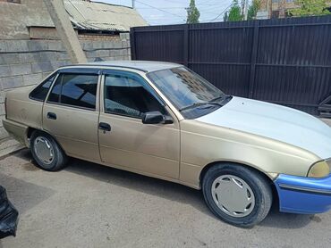 Daewoo: Daewoo Nexia: 1996 г., 1.6 л, Механика, Бензин, Седан