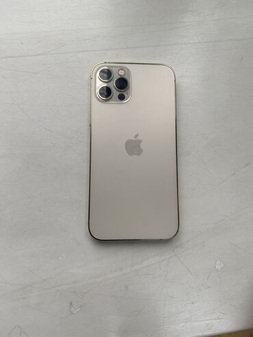 Apple iPhone: IPhone 12 Pro, Б/у, 128 ГБ, Matte Gold, Чехол, 90 %