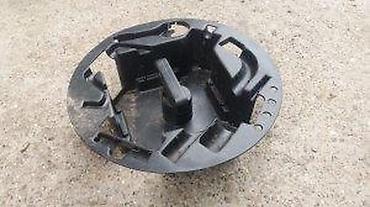 forma ideale rezervni delovi: Alfa Romeo 147-156 kutija za alat. Polovni orginalni delovi 147 156 — 3