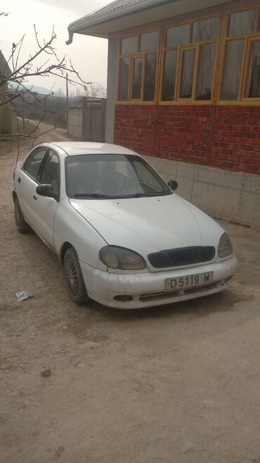 Daewoo: Daewoo Lanos: 1997 г., 1.5 л, Механика, Бензин, Седан