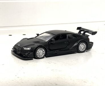 кыргыз гойнок: Миниатюрная модель гоночного купе Audi (DTM-стиль), масштаб примерно