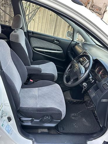 Honda: Honda Stream: 2002 г., 1.7 л, Автомат, Бензин, Универсал — 6