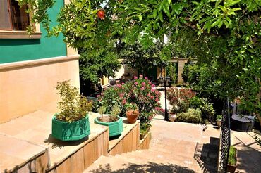 Günlük kirayə evlər: 750 kv. m, 7 otaqlı, Telefon, Kanalizasiya, Qaz — 22