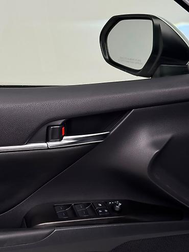 corolla 2016: Toyota Camry: 2022 г., 2.5 л, Автомат, Гибрид, Седан — 7