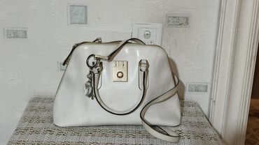 pencekler qadin ucun: Əl çantası, İşlənmiş