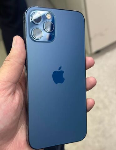 Apple iPhone: IPhone 12 Pro, Б/у, 128 ГБ, Sierra Blue, Наушники, Зарядное устройство, Защитное стекло, 82 %