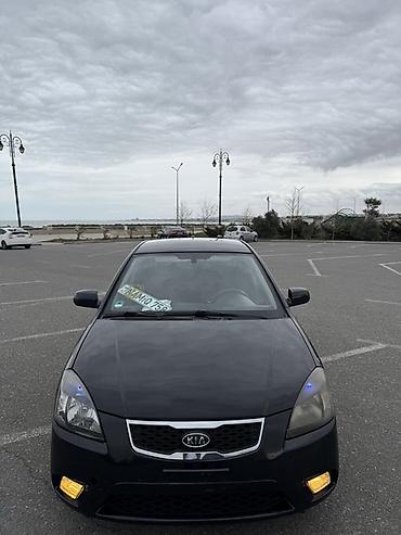 Kia: Kia Rio: 1.4 l | 2009 il Hetçbek — 1