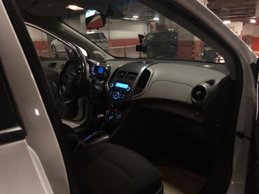 Chevrolet: Chevrolet Aveo: 1.4 l | 2012 il 290000 km Sedan — 11