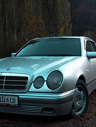 Mercedes-Benz: Mercedes-Benz : 1998 г., 2.4 л, Manual, Petrol, Седан