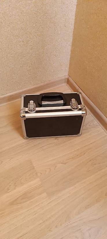 Barkod oxuyucular, skanerlər: Bar kod yazan. Demək olar ki işlənməyib. Təzədir. 1200 manata almışıq — 1