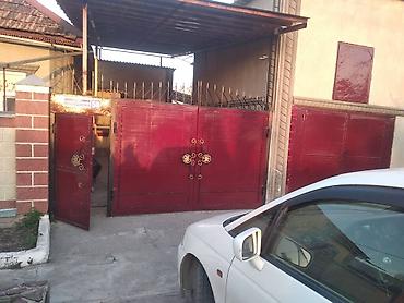 Продажа коттеджей и домов: Продам дом в верхней части города Кара Балта. S 90m². Участок хоз — 9