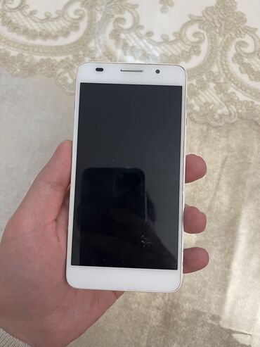 3 simli telefon: Honor 6A, 16 GB