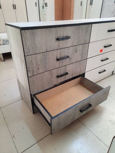 Комоды для одежды: Продаю новый комод российский ламинат Длина 75 Высота 85 Глубина — 3