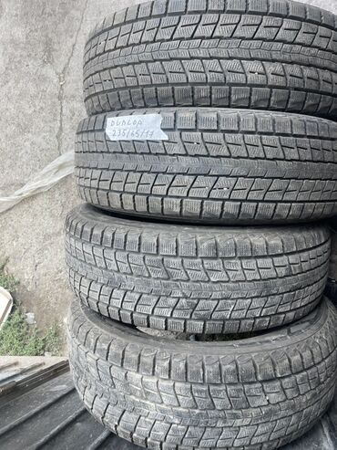 шины на газель: Шины 235 / 65 / R 17, Зима, Б/у, Комплект, Япония, Dunlop