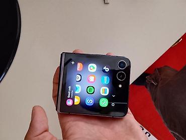 z flip 2: Samsung Galaxy Z Flip 5, rəng - Qara — 1
