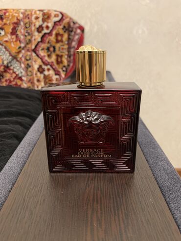 ətir kufşin: Versace Eros Flame.Amerikadan (jomashop) sifarişlə gətizdirilib