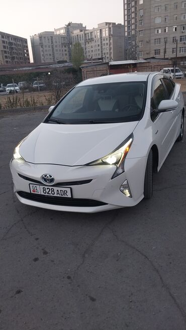 продам авто в рассрочку бишкек: Toyota Prius: 2018 г., 1.8 л, Вариатор, Гибрид, Хэтчбэк