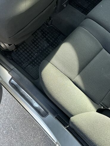 Toyota: Toyota Avensis: 2003 г., 1.8 л, Механика, Бензин, Седан — 7