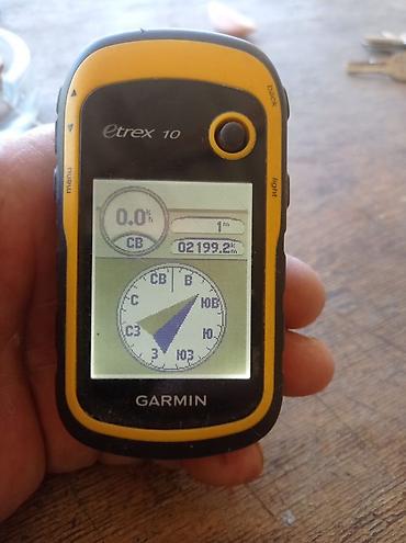 2.3 AY İSTİFADƏ OLUNUB TAM İŞLƏK VƏZİYYƏTDƏDİR. Garmin eTrex 10 əl