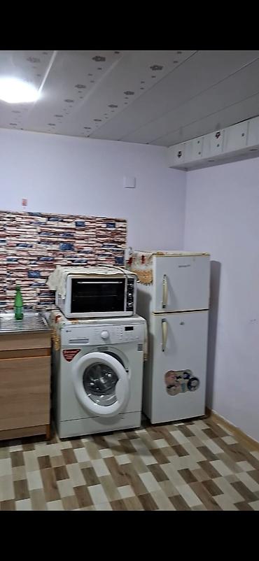 zabratda həyət evləri: Saray İnternatın kruquna yaxın evin yanindan 522,508 nömreli — 5