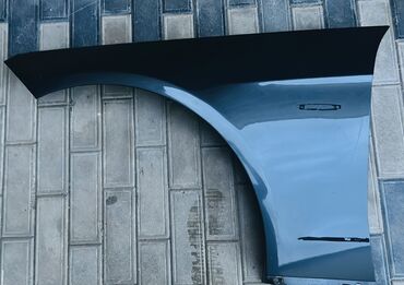 qanad: Sağ ön, Mercedes-Benz E-class