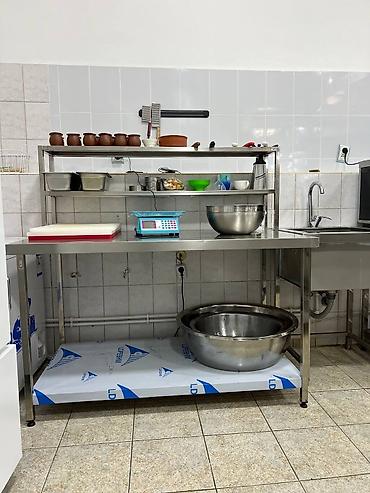 Другое оборудование для кафе, ресторанов: Изделия из нержавейки, стол холодильник, стол кондитерский, стол — 9