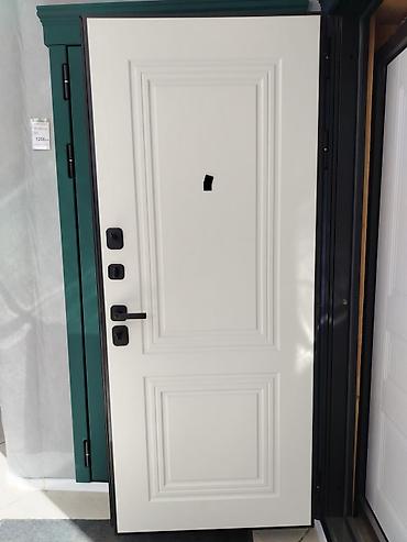 Qapılar və aksessuarlar: B-501 Siniy Soft Kateqoriya: Seyf qapıları Ölçü: 96x205, 96x215 Zavod — 4