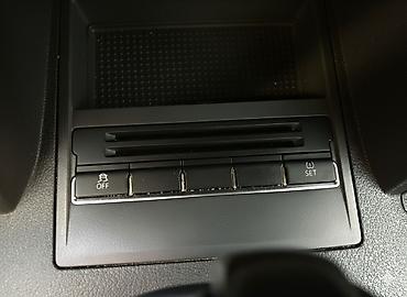 Volkswagen: Volkswagen Touran: 2012 г., 1.4 л, Робот, Бензин, Минивэн — 6