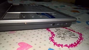 DVD i Blu-ray plejeri: DVD player 9 incha Ispravan — 7