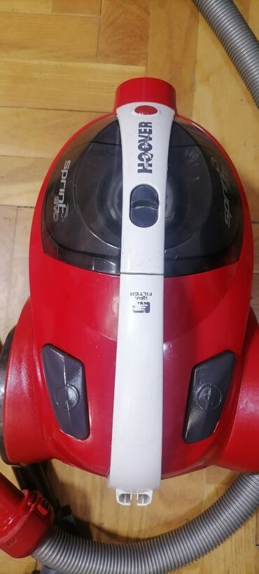 Klasični usisivači: Usisivač HOOVER bez kese kompletan dobar
Odlično vuče
 Mirjevo — 2
