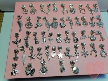 Privesci za nakit: Privesci pandora Cena 900din/kom — 2