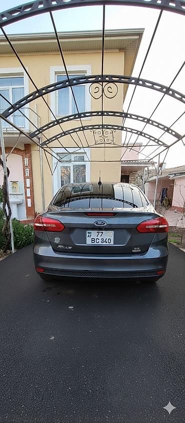 фольксваген пассат 1: Ford Focus: 1 л | 2017 г. 159000 км Седан — 5