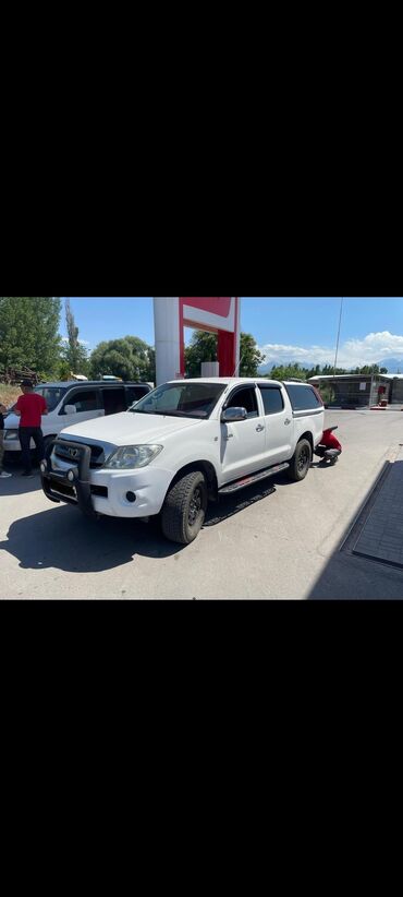 машине тико: Toyota Hi-Lux: 2011 г., 2.7 л, Автомат, Дизель, Пикап