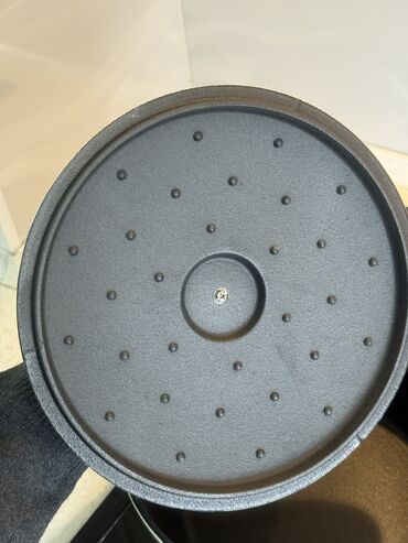 Казаны: Продаю новый чугунный казан smeg при перевозке чуть повредилась краска — 6