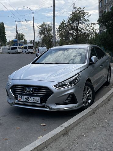 huyndai sonata: Hyundai Sonata: 2018 г., 2 л, Автомат, Газ, Седан