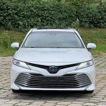 нива кузов: Toyota Camry: 2019 г., 2.5 л, Автомат, Гибрид, Седан