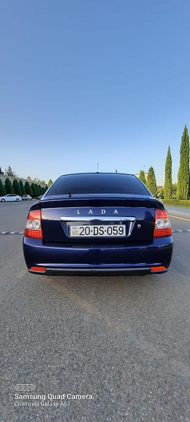 lada diskləri: LADA Priora xetcbek – tünd mavi rəng, tam qapalı salonlu. Xarici — 5