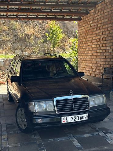 шторка на 124: Mercedes-Benz W124: 1992 г., 2.5 л, Механика, Дизель, Универсал — 2