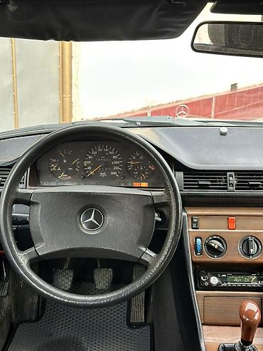 Mercedes-Benz: Mercedes-Benz W124: 1989 г., 2.3 л, Механика, Бензин, Седан at lalafo.kg — 1 Mercedes-Benz: Mercedes-Benz W124: 1989 г., 2.3 л, Механика, Бензин, Седан — 1