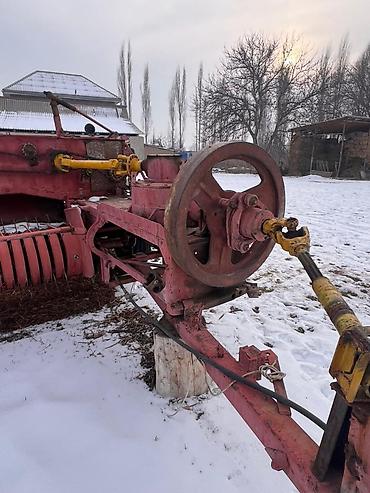 Тюковые пресс-подборщики: Тюковый пресс-подборщик для соломы/сена, прицепной, привод от ВОМ — 3