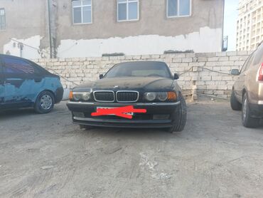 bmw sekilleri: BMW 740: 4.4 l | 1997 il Sedan