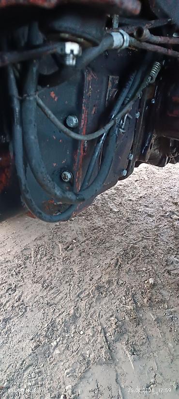 Traktorlar: Belarus MTZ traktoru - Güclü dörd silindrli dizel mühərrik - Ön və — 7