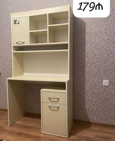 стол calligaris: Компьютерный стол, Ламинат, Прямоугольный стол