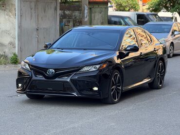 tayota runx: Toyota Camry: 2020 г., 2.5 л, Автомат, Гибрид, Седан