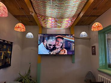 лампа потолочная: Модель YASIN 75M8G 4K UHD WebOS Hub. Параметр Характеристика — 1