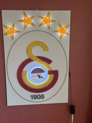 Ev saatları: Galatasaray Tablo Əl işidir (led