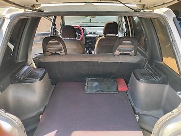 japan cargo: Nissan Liberty: 1989 г., 2 л, Механика, Бензин, Минивэн — 5