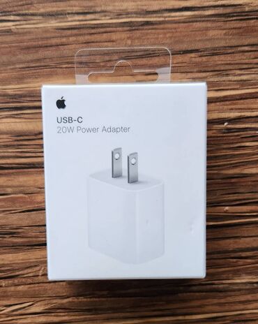 tap.az heyvanlar xacmaz: Orijinal Apple 20W USB-C fast charging adapter.Yeni və bağlı qutuda